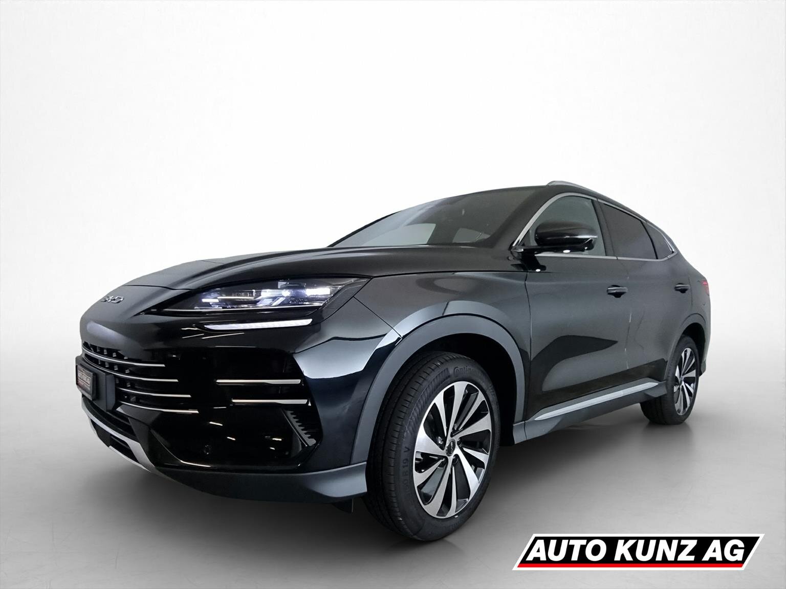 BYD Seal U DM-i Design AWD, Plug-in-Hybrid Benzina/Elettrica, Auto a km zero, Automatico