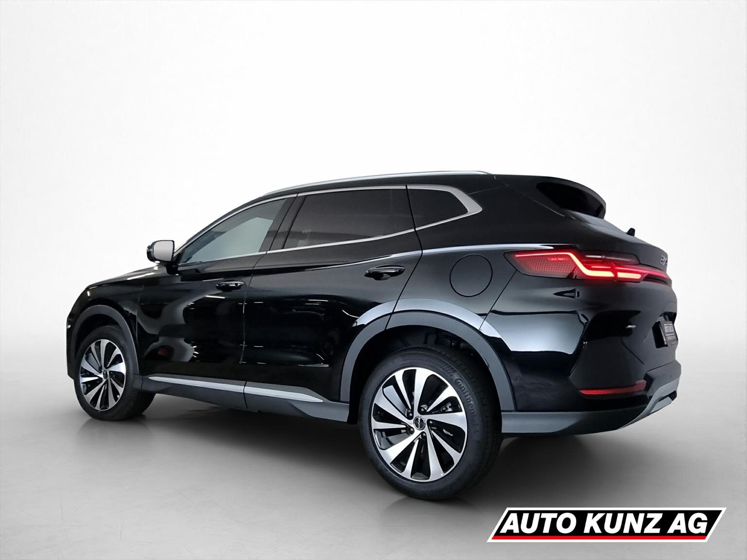 BYD Seal U DM-i Design AWD, Plug-in-Hybrid Benzina/Elettrica, Auto a km zero, Automatico - 4