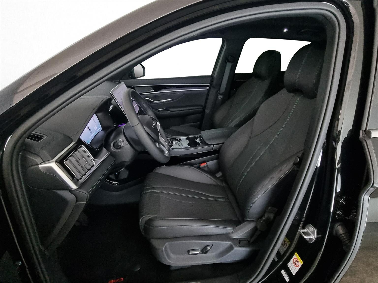 BYD Seal U DM-i Design AWD, Plug-in-Hybrid Benzina/Elettrica, Auto a km zero, Automatico - 6