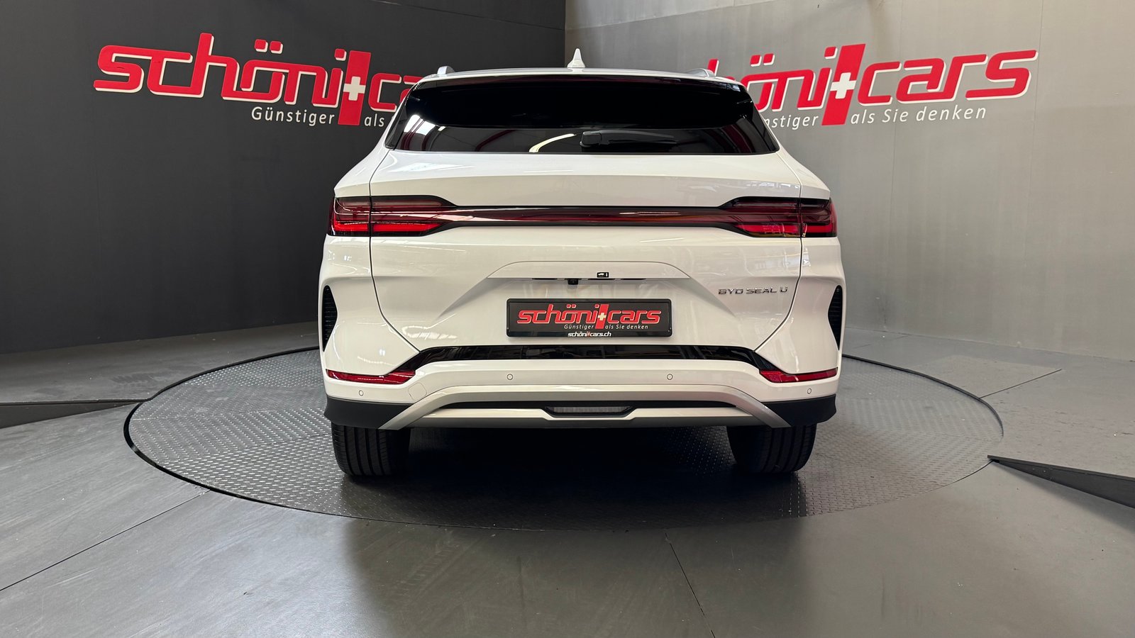 BYD Seal U DM-i Design AWD, Plug-in-Hybrid Petrol/Electric, New car, Automatic - 5