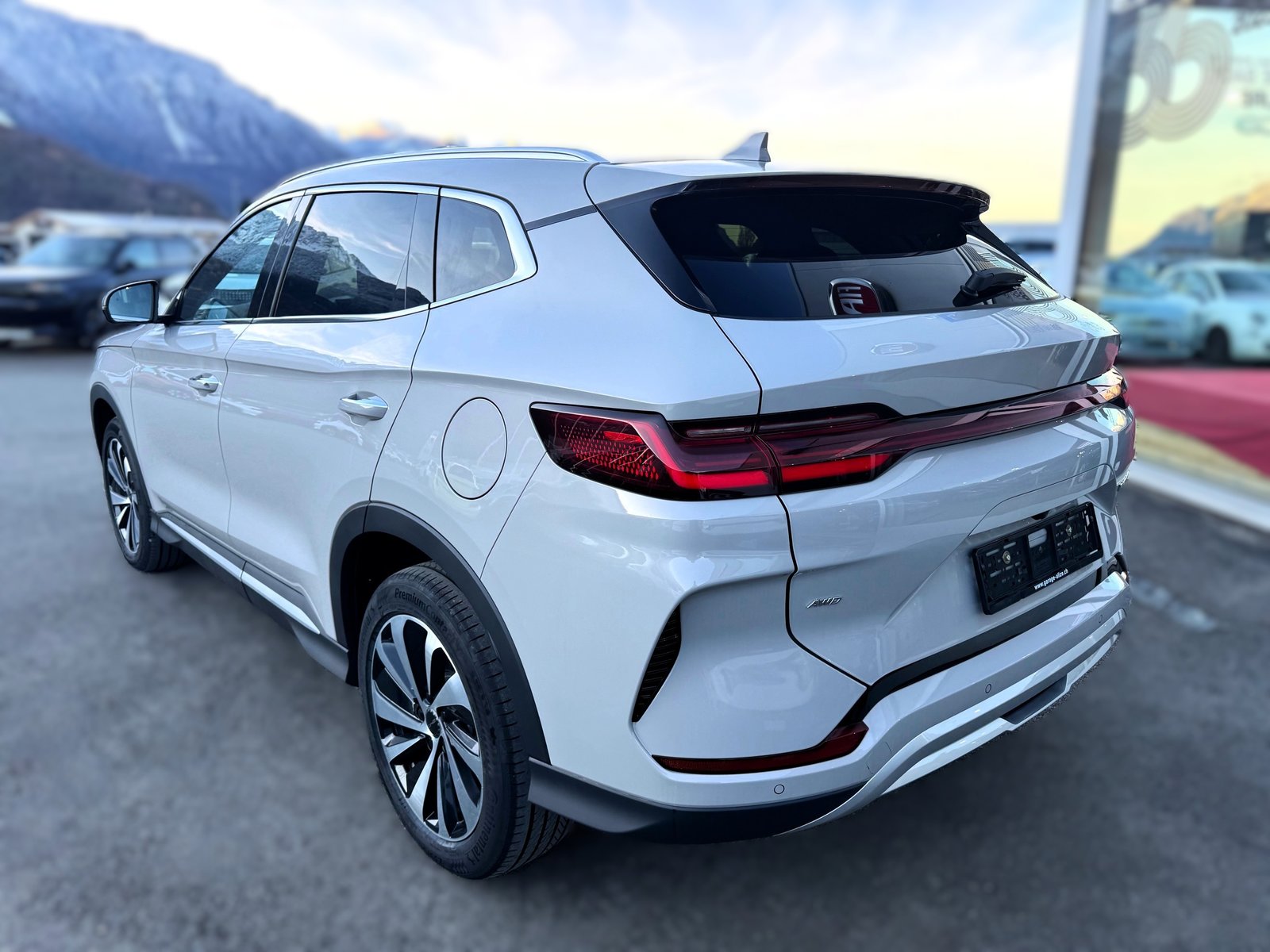 BYD Seal U DM-i Design AWD, Plug-in-Hybrid Benzina/Elettrica, Auto nuove, Automatico - 4