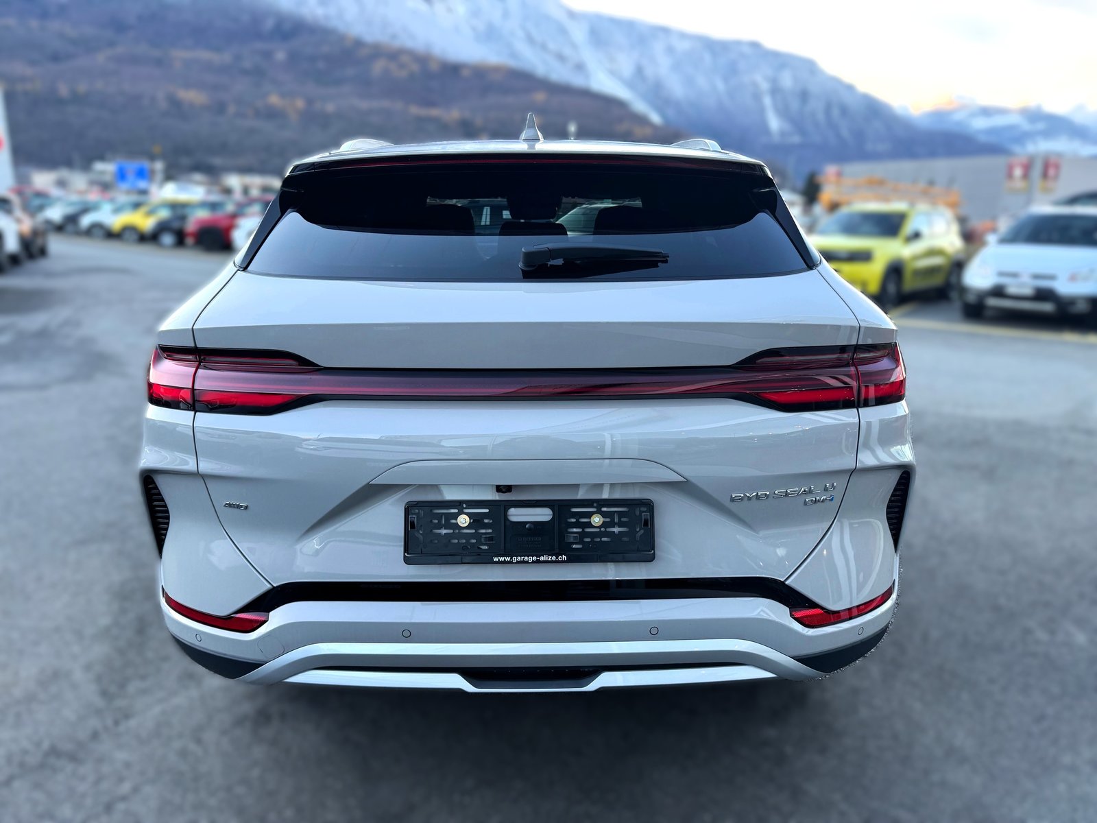 BYD Seal U DM-i Design AWD, Plug-in-Hybrid Benzina/Elettrica, Auto nuove, Automatico - 5