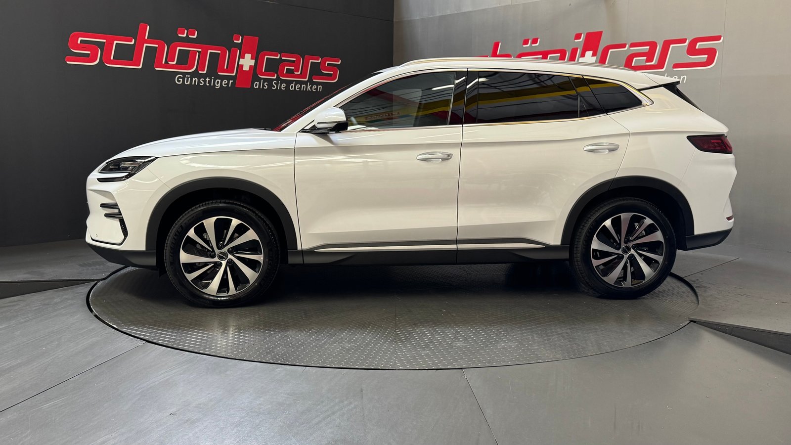 BYD Seal U DM-i Design AWD, Hybride Rechargeable Essence/Électricité, Voiture nouvelle, Automatique - 3