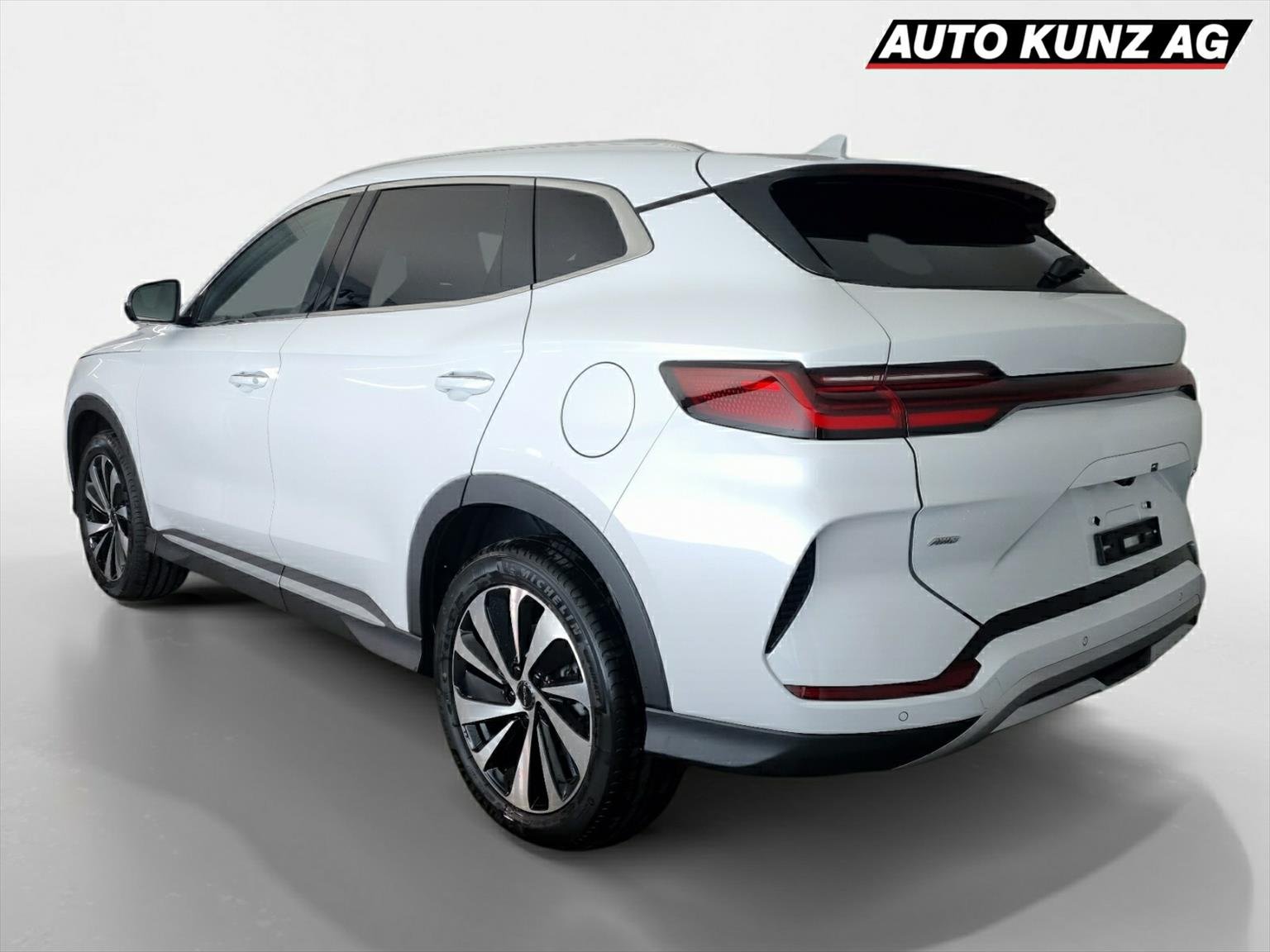 BYD Seal U DM-i Design AWD, Hybride Rechargeable Essence/Électricité, Voiture nouvelle, Automatique - 2