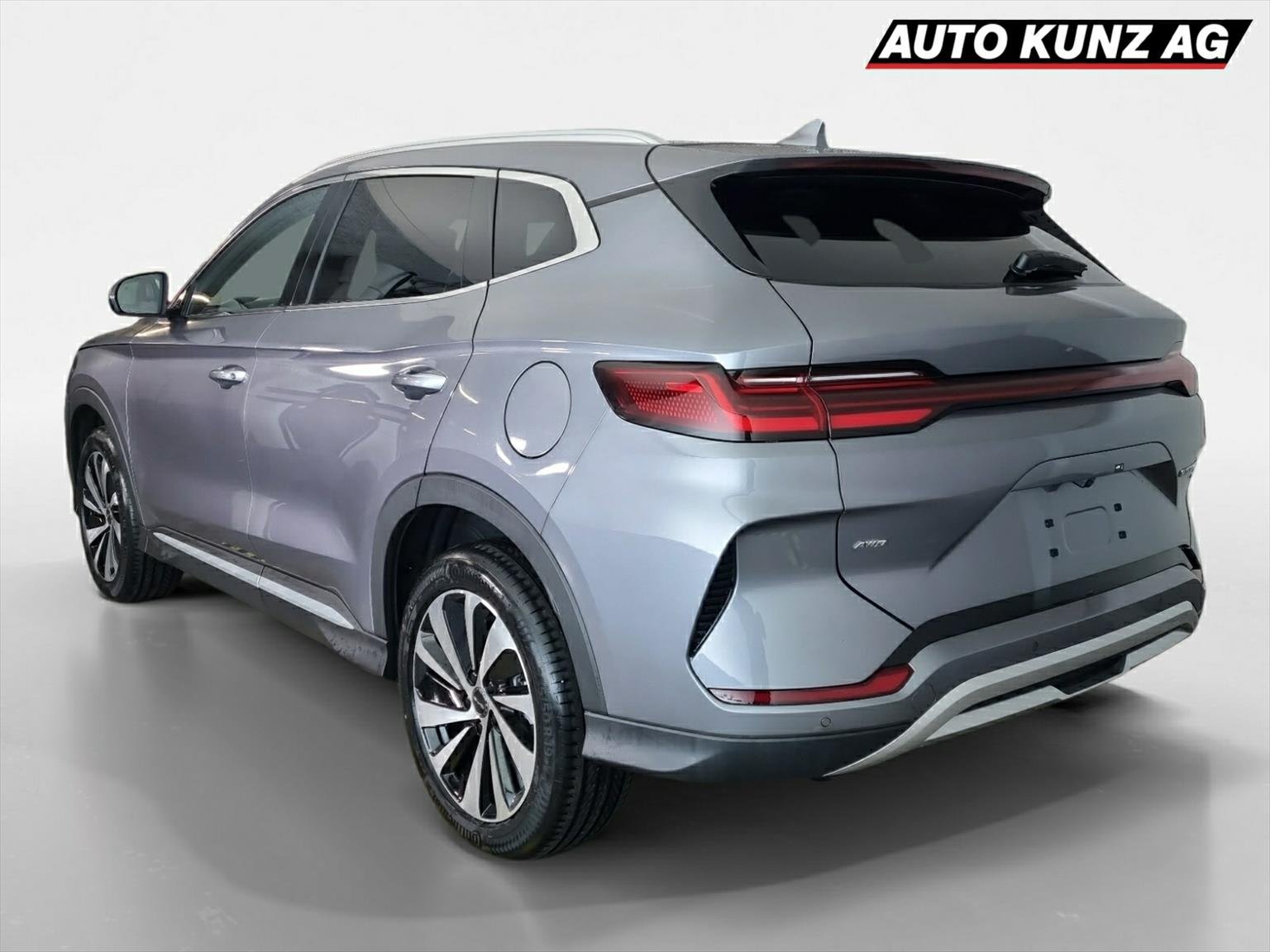BYD Seal U DM-i Design AWD, Plug-in-Hybrid Benzin/Elektro, Neuwagen, Automatik - 2