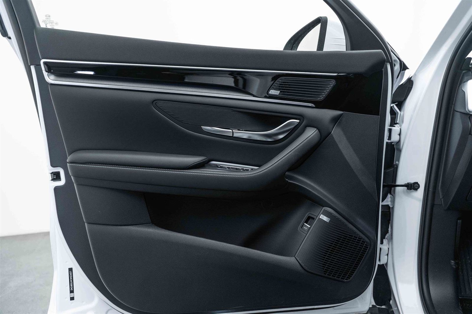 BYD Seal U DM-i PHEV Design AWD 324PS Automat, Plug-in-Hybrid Benzin/Elektro, Neuwagen, Automatik - 7
