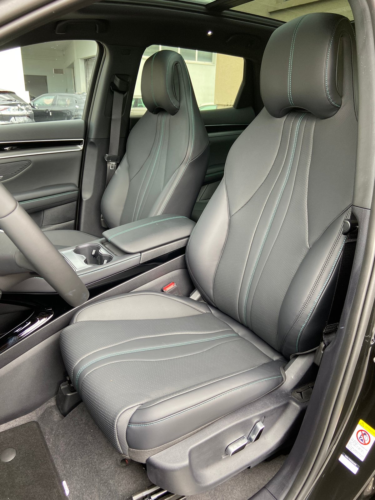 BYD Seal U DM-i Design AWD, Plug-in-Hybrid Benzina/Elettrica, Auto nuove, Automatico - 6