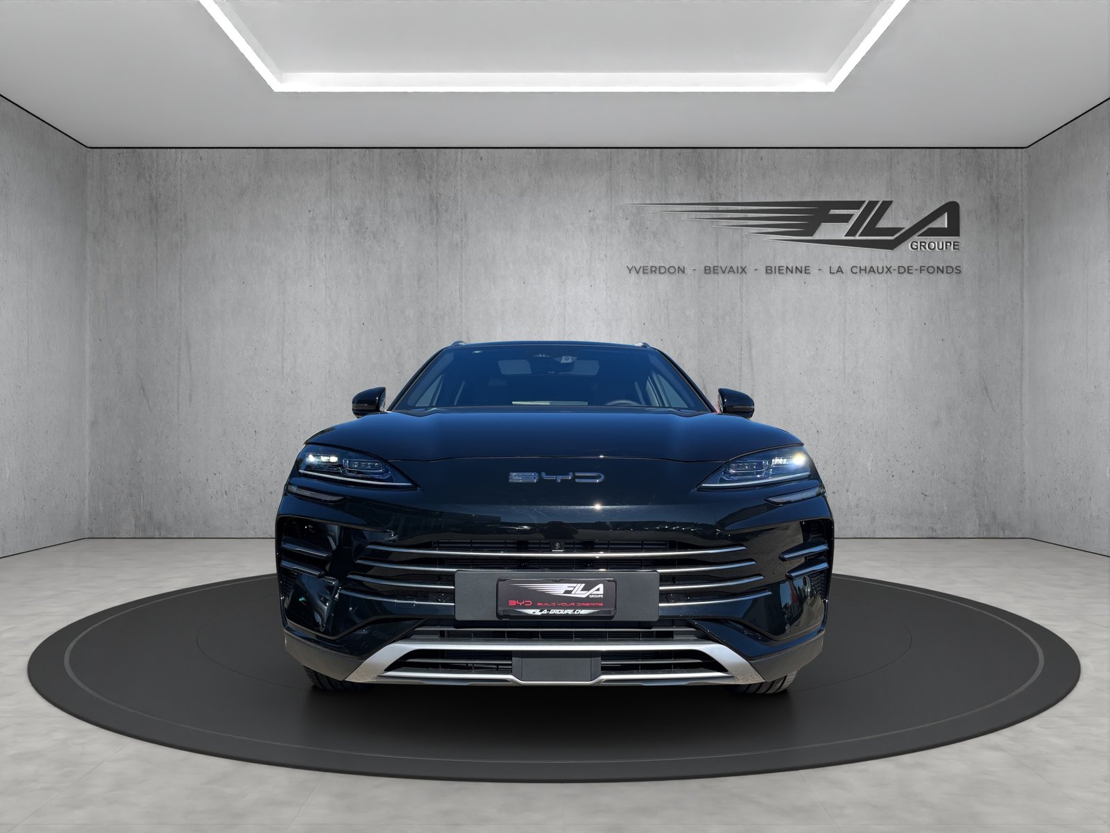 BYD Seal U DM-i Design AWD, Plug-in-Hybrid Benzin/Elektro, Neuwagen, Automatik - 3