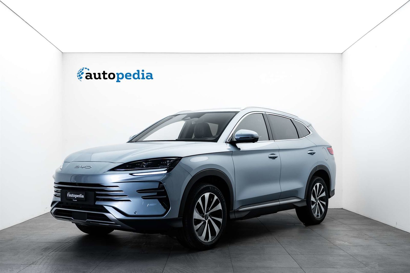 BYD Seal U DM-i PHEV Comfort 217PS e-CVT, Plug-in-Hybrid Benzin/Elektro, Neuwagen, Automatik
