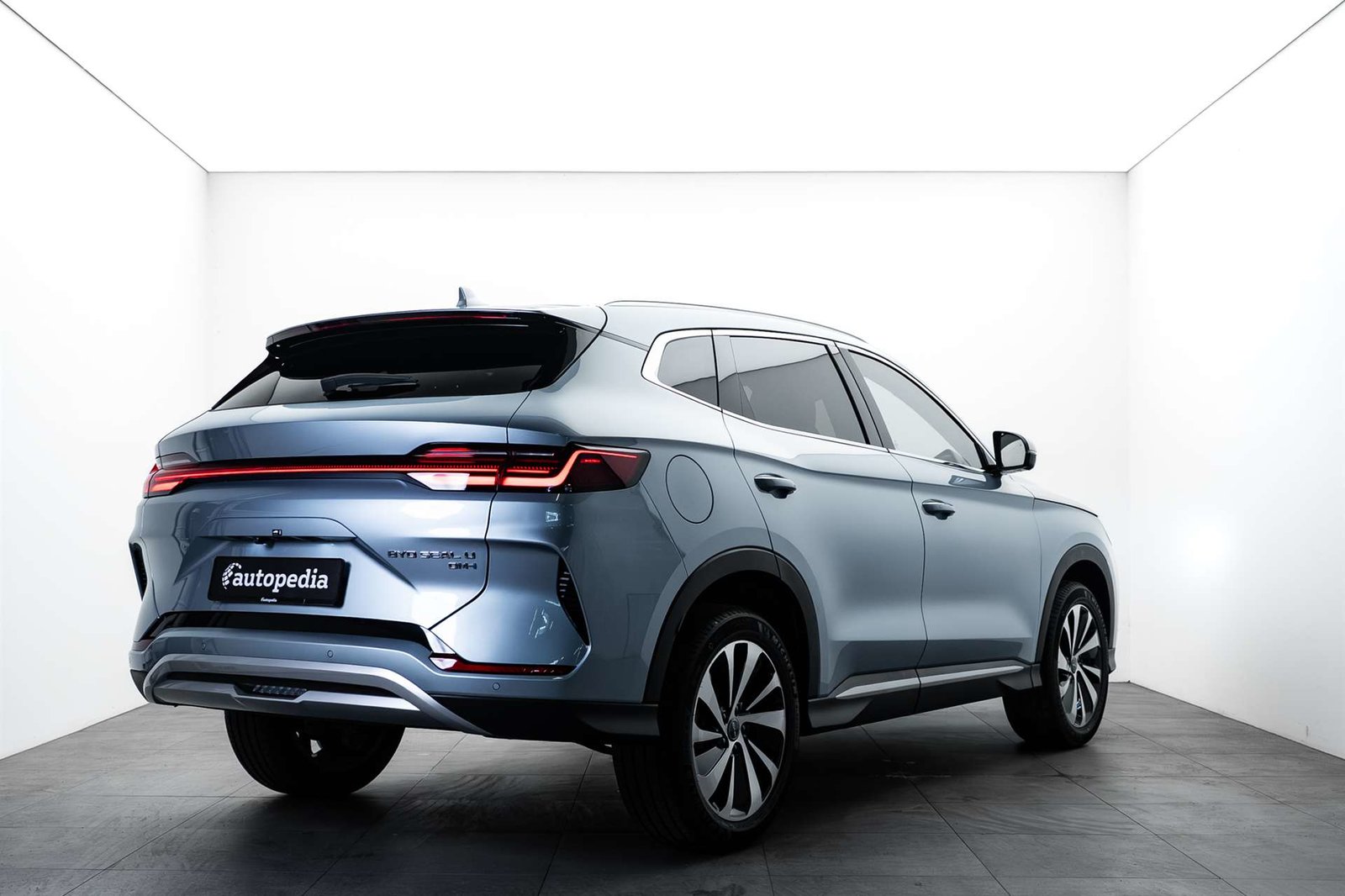 BYD Seal U DM-i PHEV Comfort 217PS e-CVT, Plug-in-Hybrid Benzin/Elektro, Neuwagen, Automatik - 3