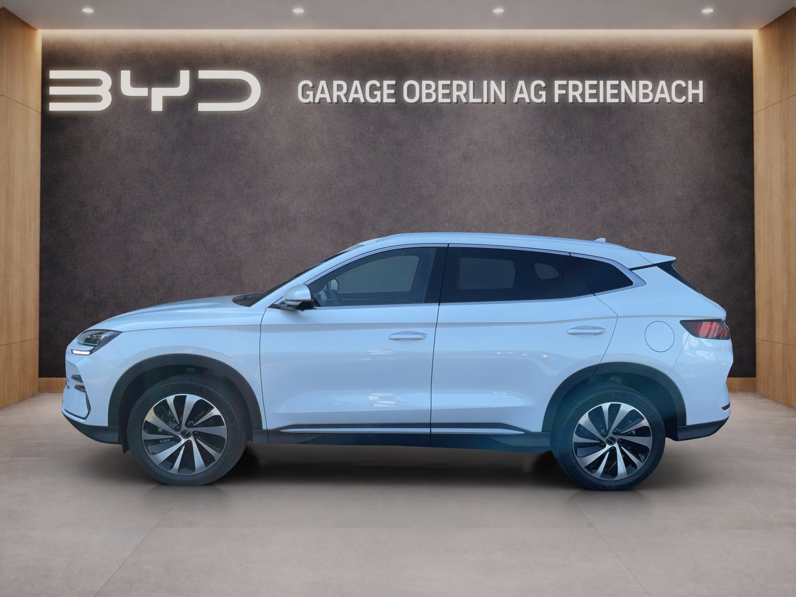 BYD Seal U DM-i Design AWD, Plug-in-Hybrid Petrol/Electric, New car, Automatic - 2