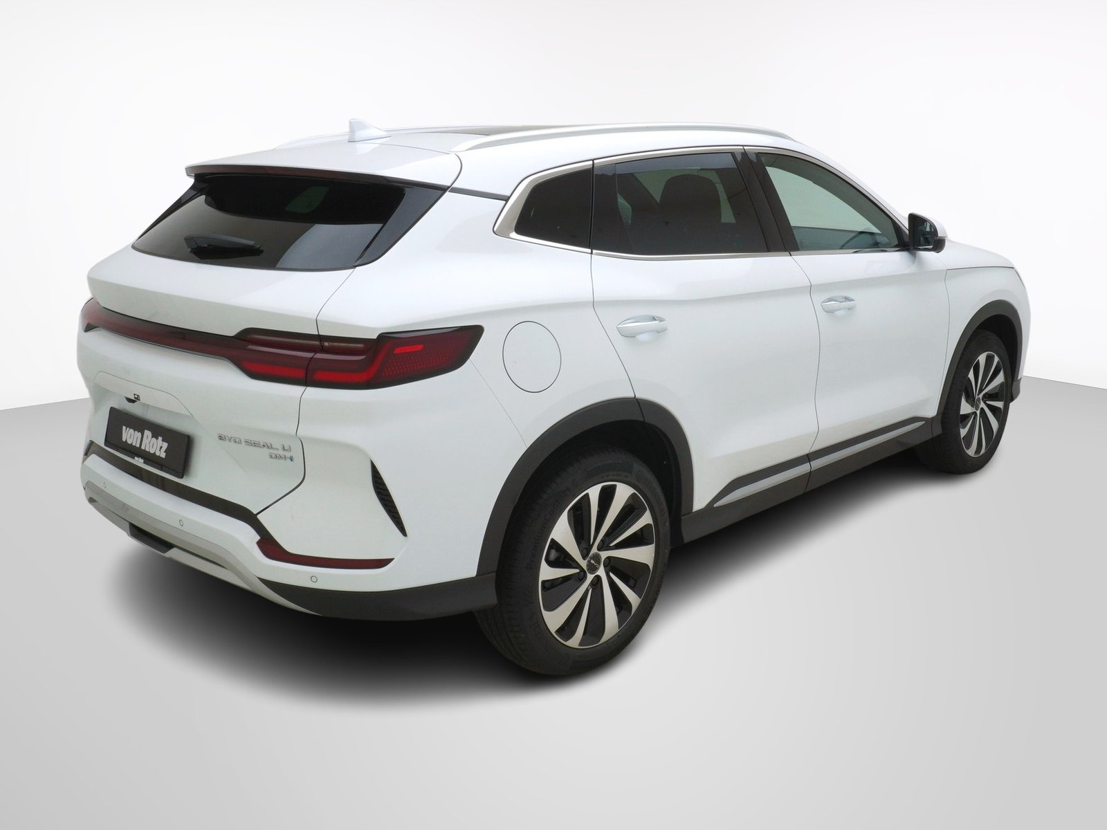 BYD Seal U DM-i Design AWD, Plug-in-Hybrid Benzin/Elektro, Neuwagen, Automatik - 5