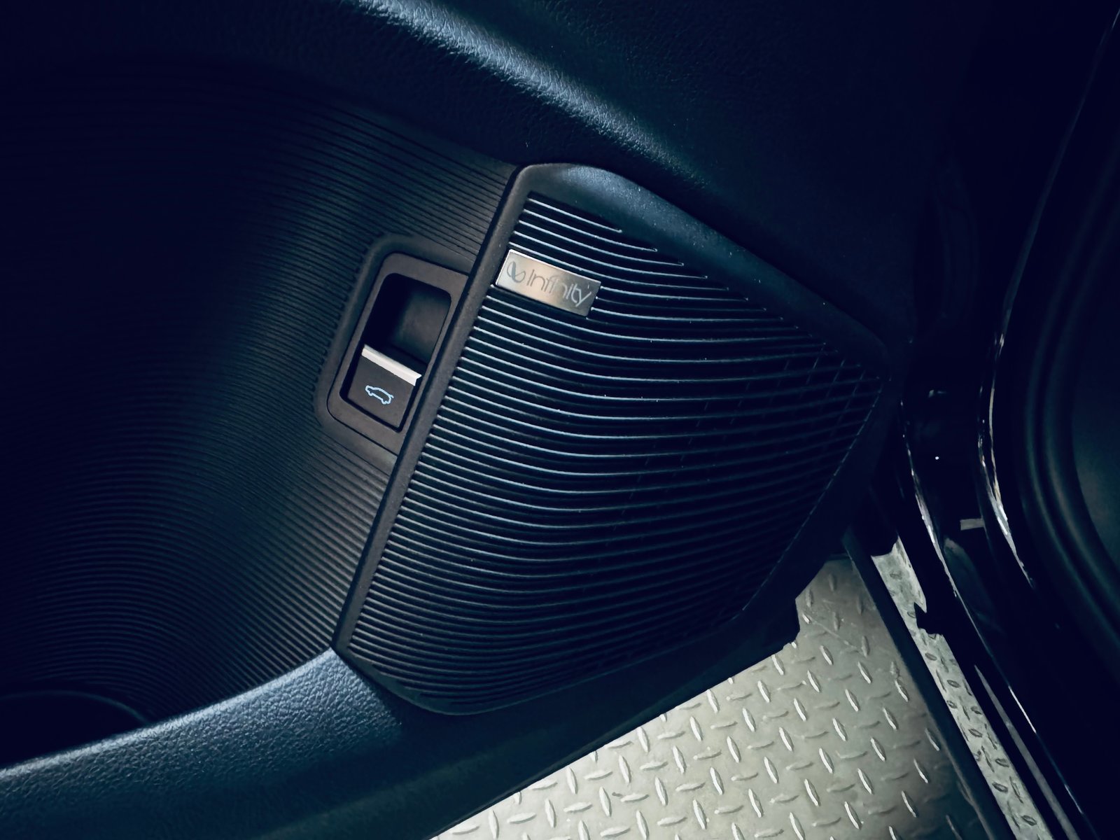 BYD Seal U DM-i Comfort, Plug-in-Hybrid Benzin/Elektro, Neuwagen, Automatik - 5
