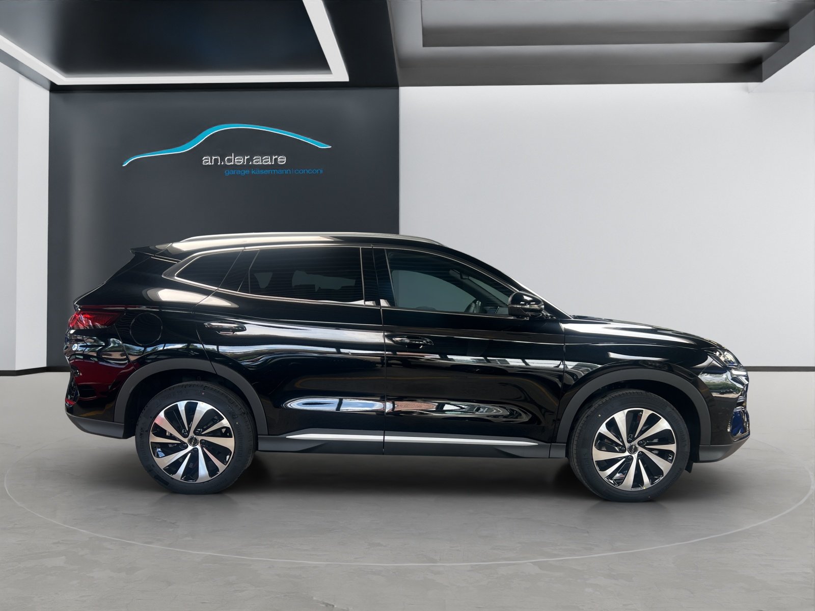 BYD Seal U DM-i Design AWD, Plug-in-Hybrid Benzin/Elektro, Neuwagen, Automatik - 4