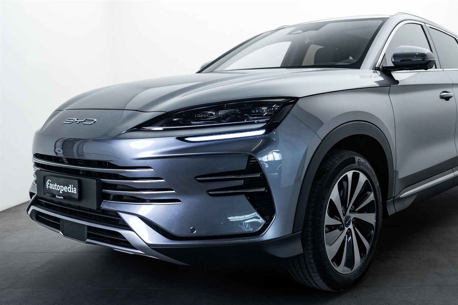 BYD Seal U DM-i PHEV Design AWD 324PS Automat, Plug-in-Hybrid Petrol/Electric, New car, Automatic - 2