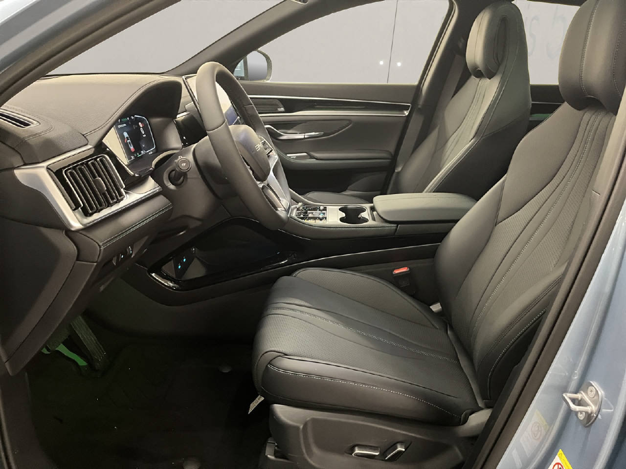 BYD Seal U DM-i Design AWD, Hybride Rechargeable Essence/Électricité, Voiture nouvelle, Automatique - 5