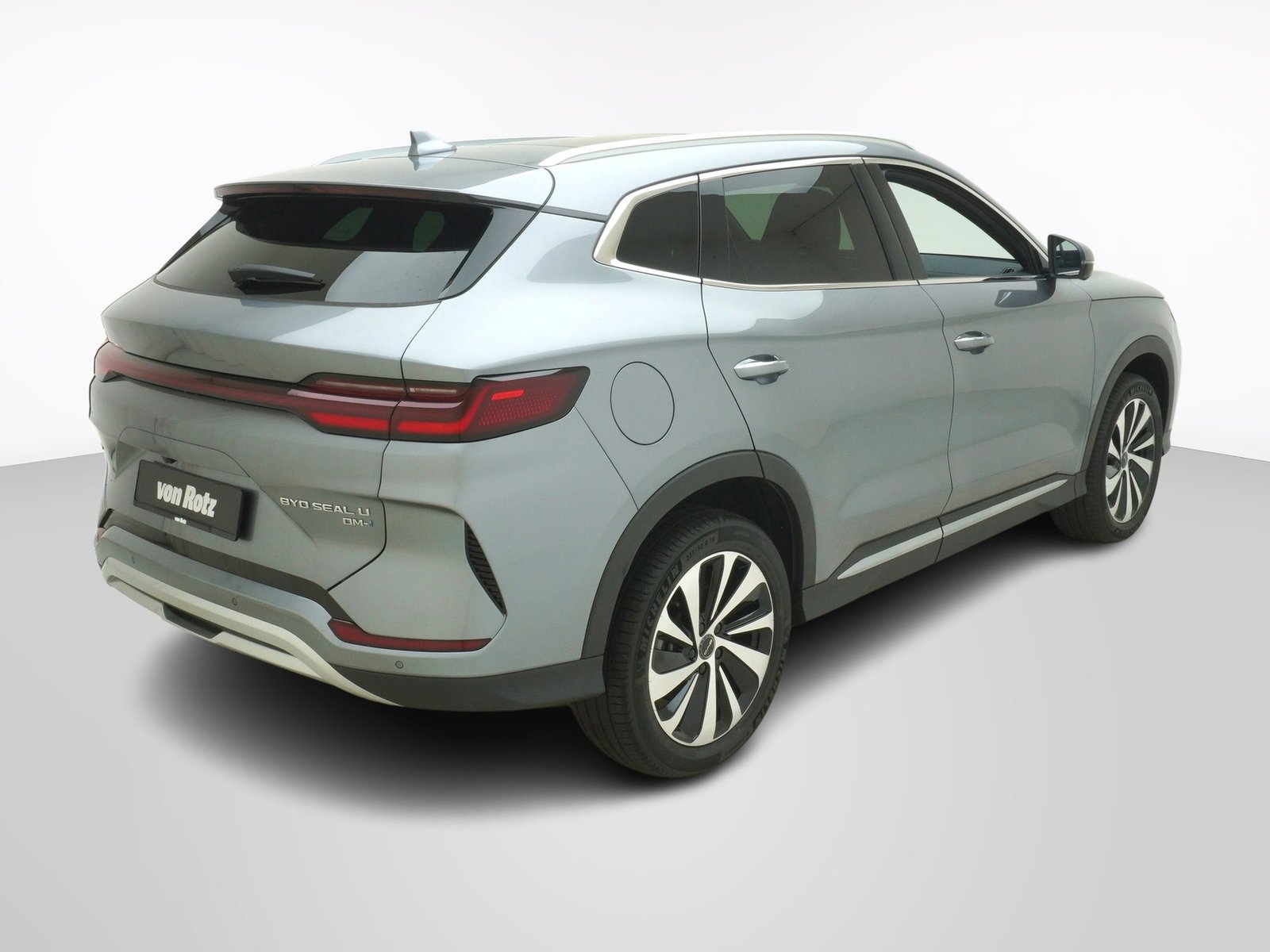 BYD Seal U DM-i Design AWD, Hybride Rechargeable Essence/Électricité, Voiture nouvelle, Automatique - 5