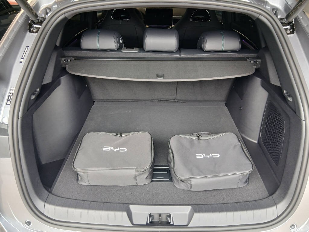 BYD Seal U DM-i Design AWD, Plug-in-Hybrid Benzin/Elektro, Neuwagen, Automatik - 7
