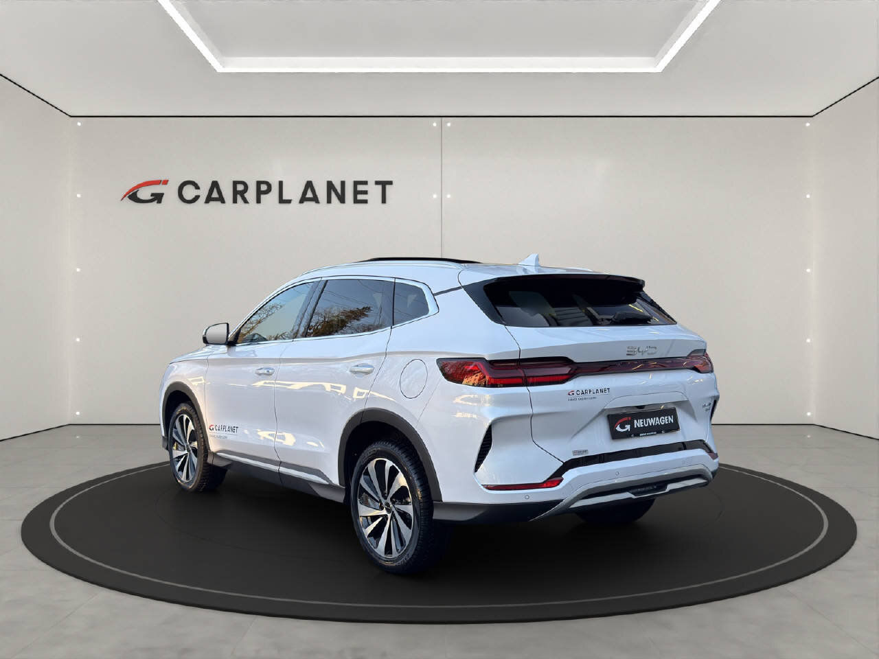 BYD Seal U DM-i Design AWD, Plug-in-Hybrid Petrol/Electric, New car, Automatic - 3