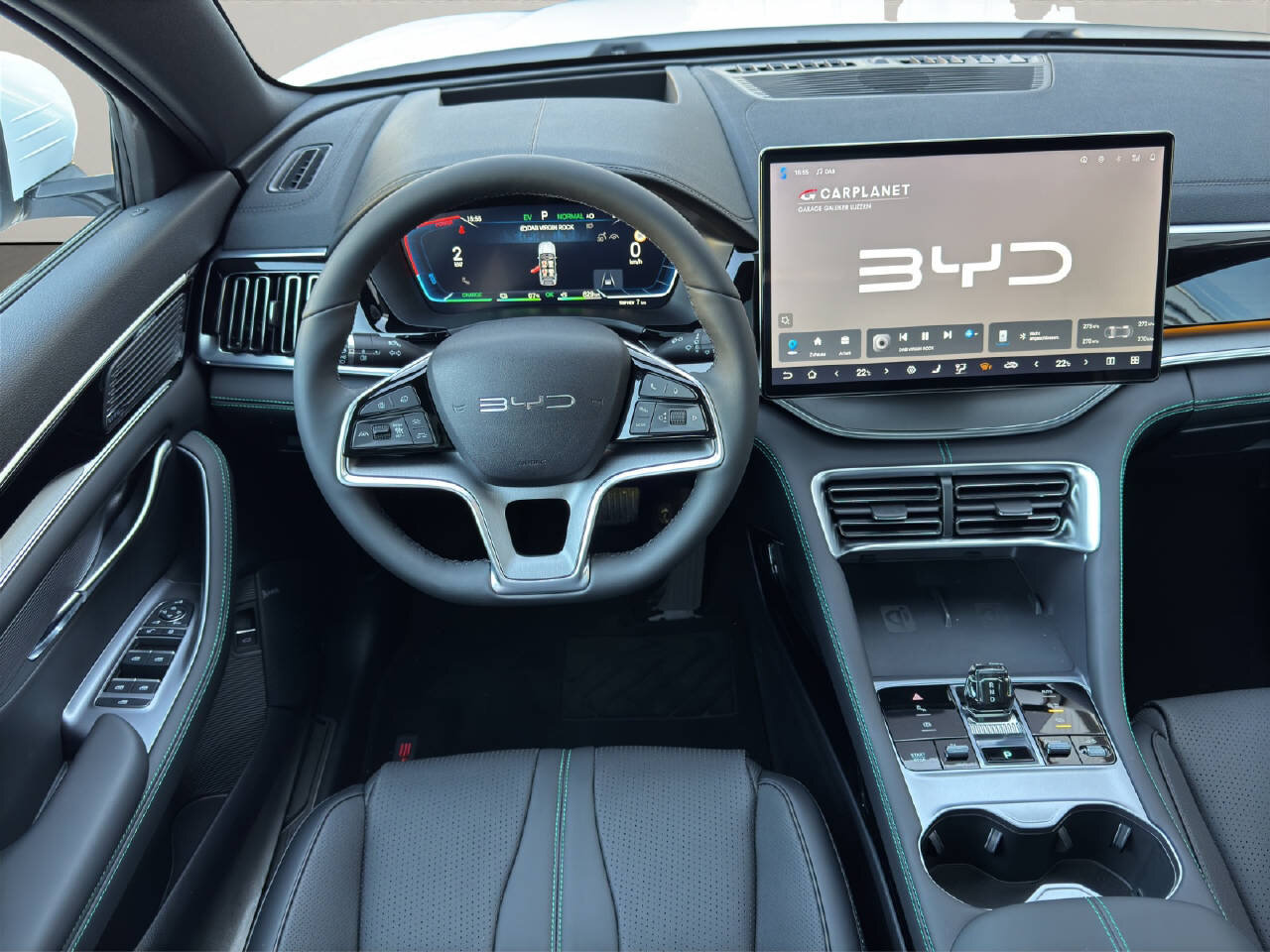 BYD Seal U DM-i Design AWD, Plug-in-Hybrid Petrol/Electric, New car, Automatic - 5