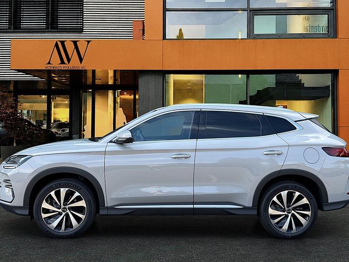 BYD Seal U DM-i Design AWD / Voll Ausstattung, Plug-in-Hybrid Petrol/Electric, New car, Automatic