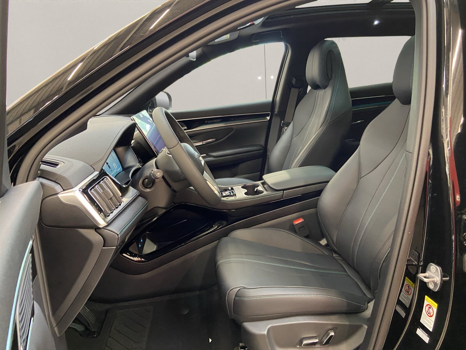 BYD Seal U DM-i Design AWD, Plug-in-Hybrid Benzina/Elettrica, Auto nuove, Automatico - 5
