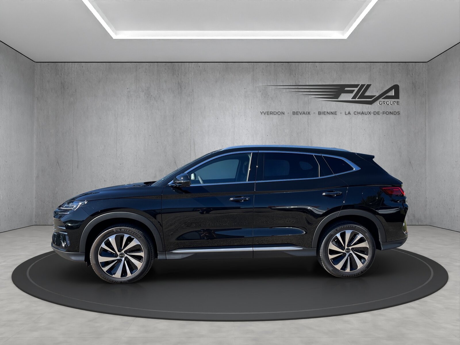 BYD Seal U DM-i Design AWD, Plug-in-Hybrid Benzina/Elettrica, Auto nuove, Automatico - 4