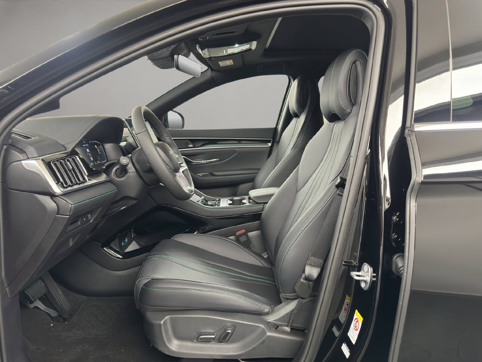 BYD Seal U DM-i Design AWD 324 PS, Plug-in-Hybrid Benzin/Elektro, Neuwagen, Automatik - 6