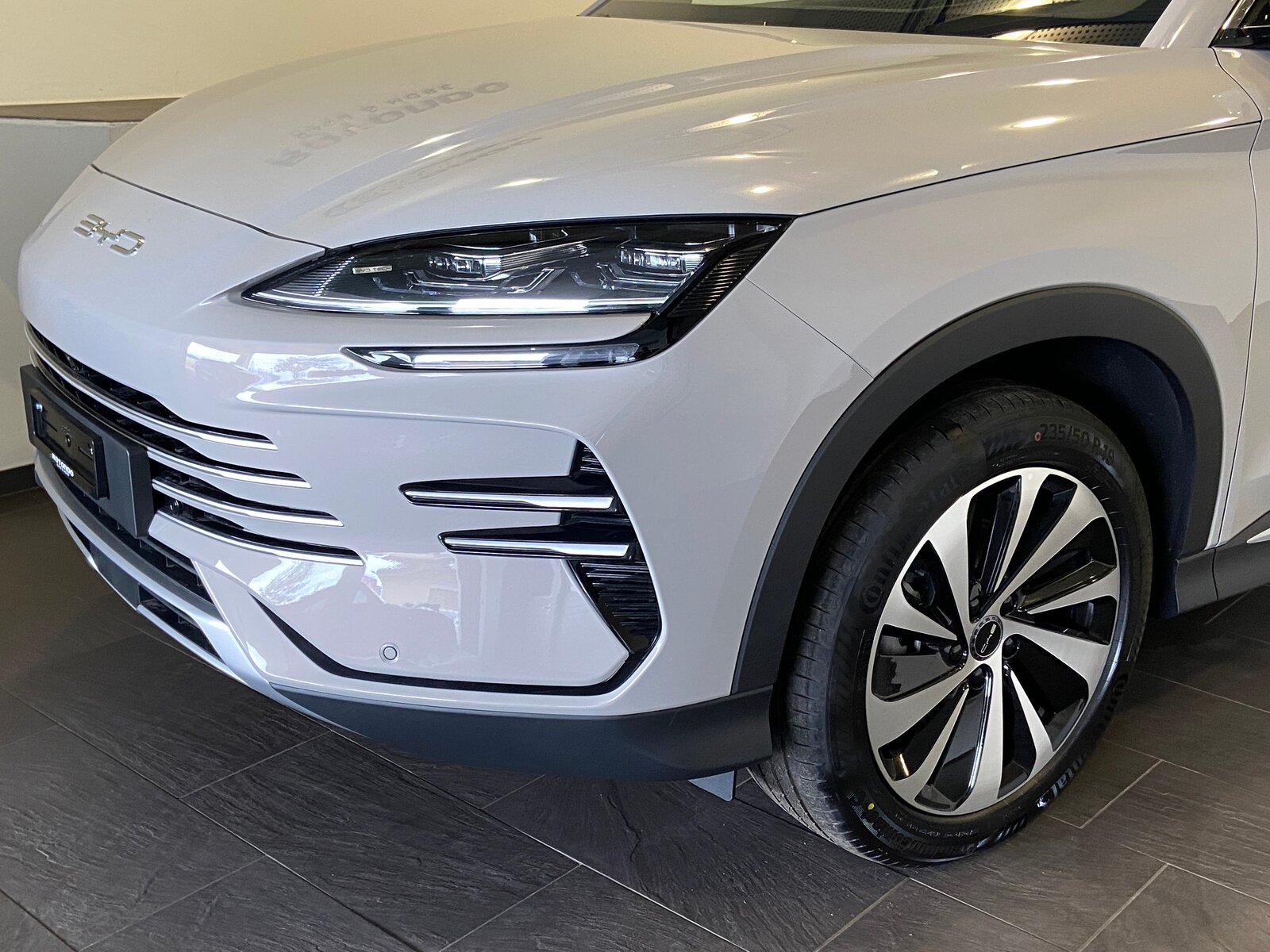 BYD Seal U DM-i Design AWD, Hybride Rechargeable Essence/Électricité, Voiture nouvelle, Automatique - 3