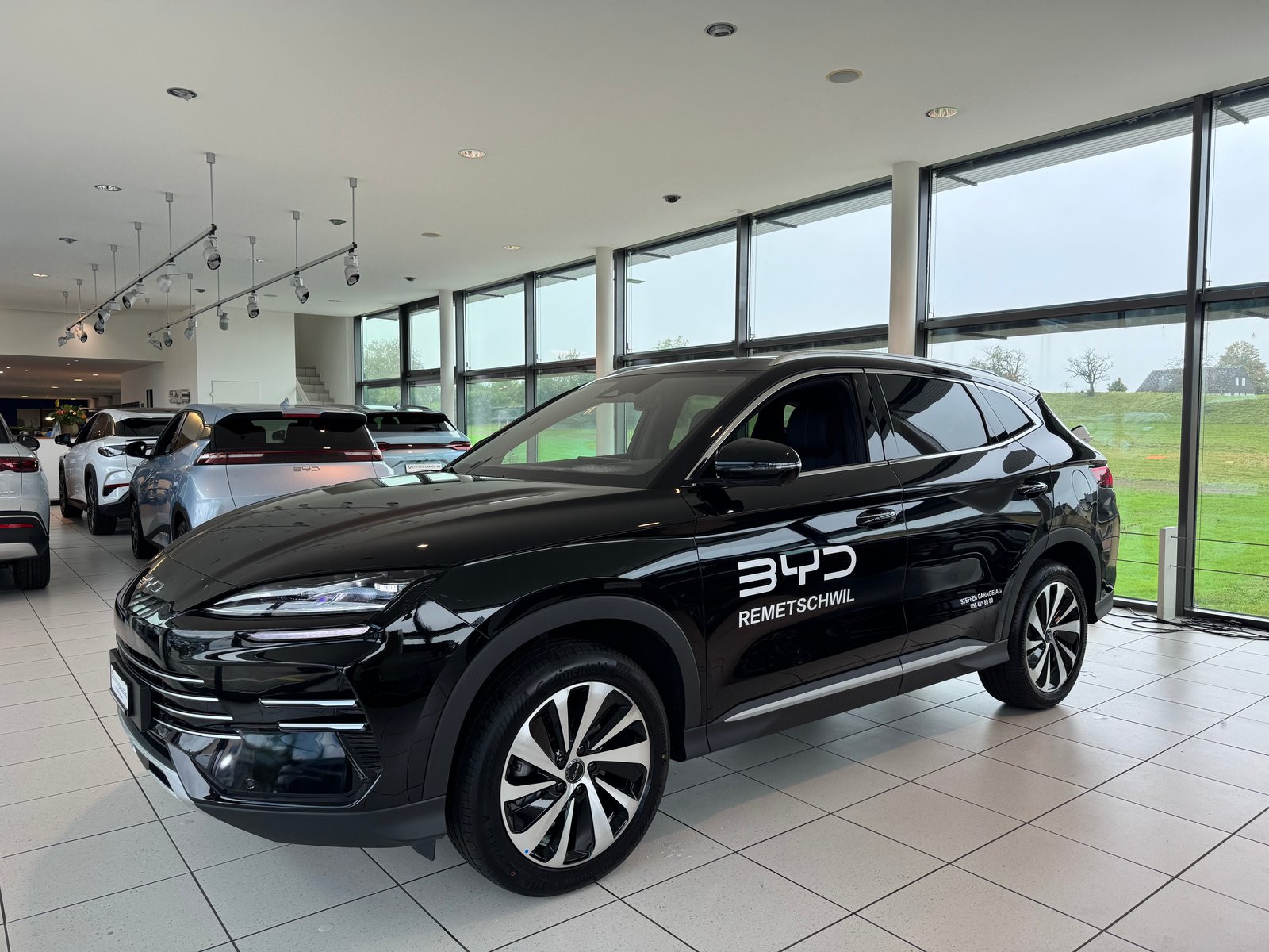 BYD Seal U DM-i Design AWD, Plug-in-Hybrid Petrol/Electric, Second hand / Used, Automatic - 4