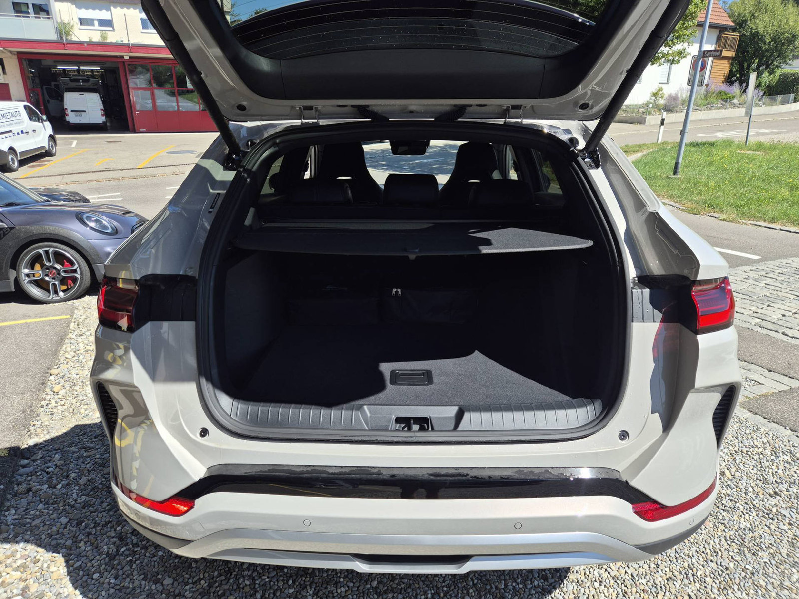 BYD Seal U DM-i Comfort PHEV, Hybride Rechargeable Essence/Électricité, Occasion / Utilisé, Automatique - 7