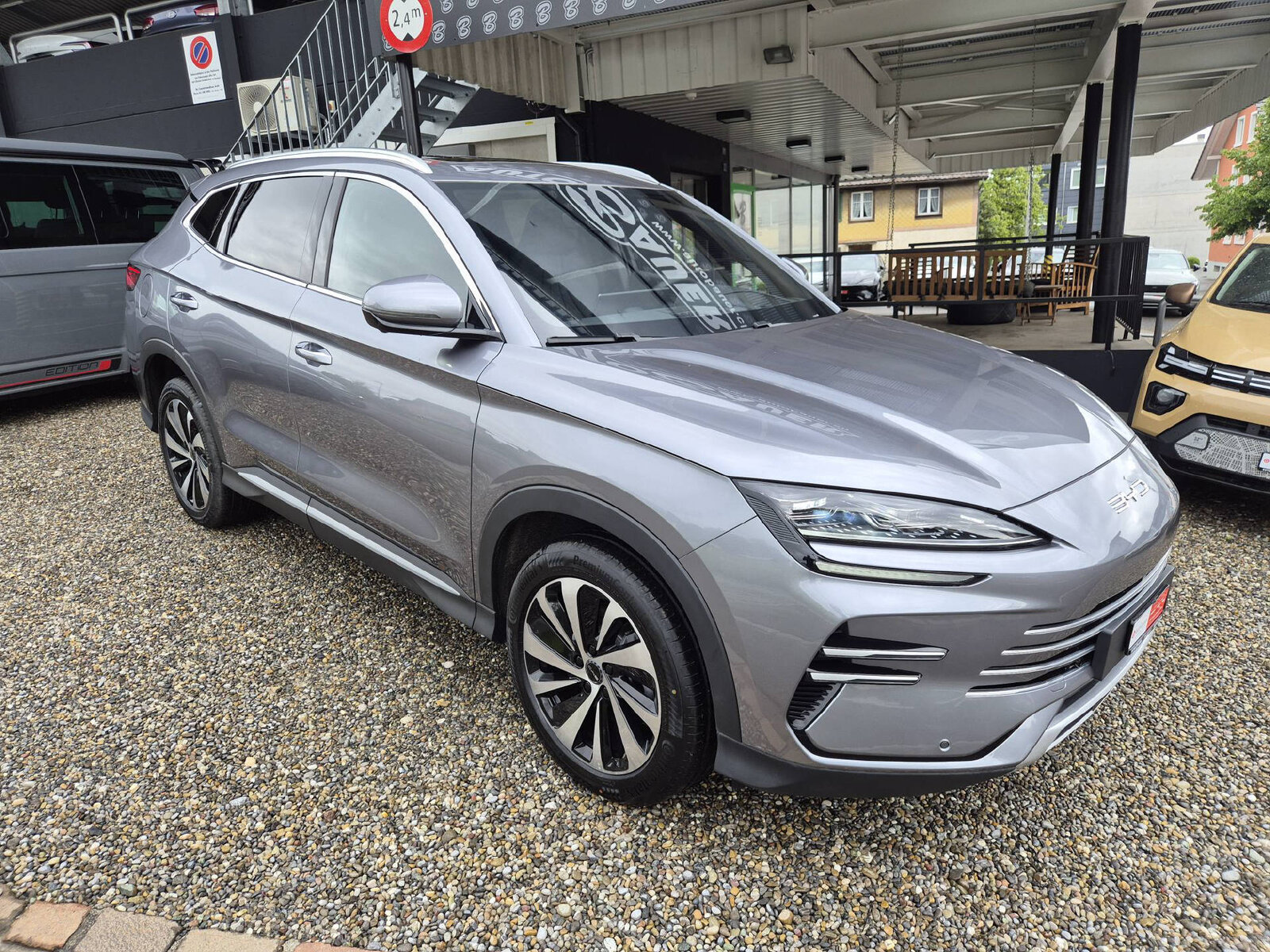 BYD Seal U DM-i Design AWD, Plug-in-Hybrid Petrol/Electric, Second hand / Used, Automatic - 2