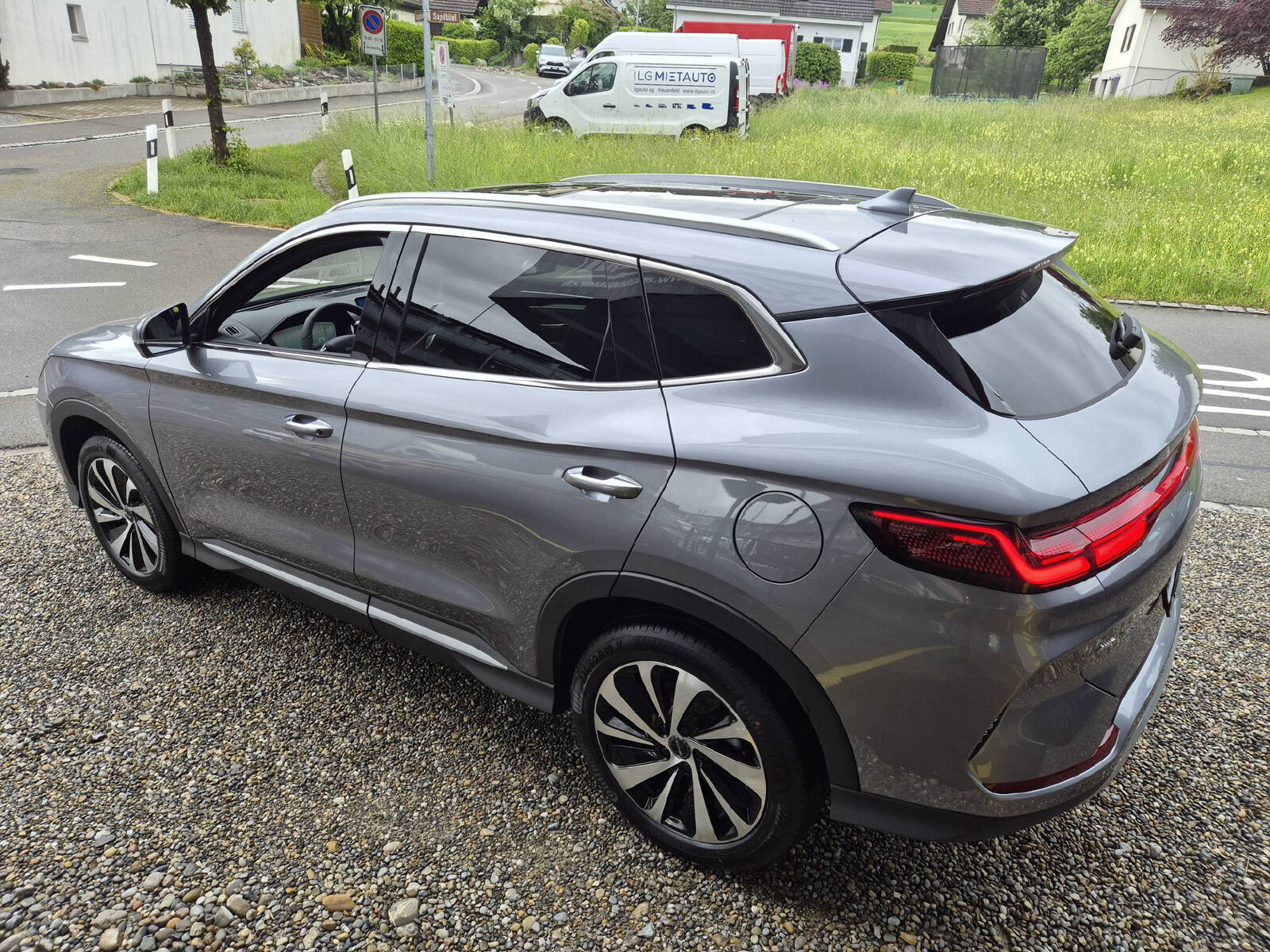 BYD Seal U DM-i Design AWD, Plug-in-Hybrid Petrol/Electric, Second hand / Used, Automatic - 4