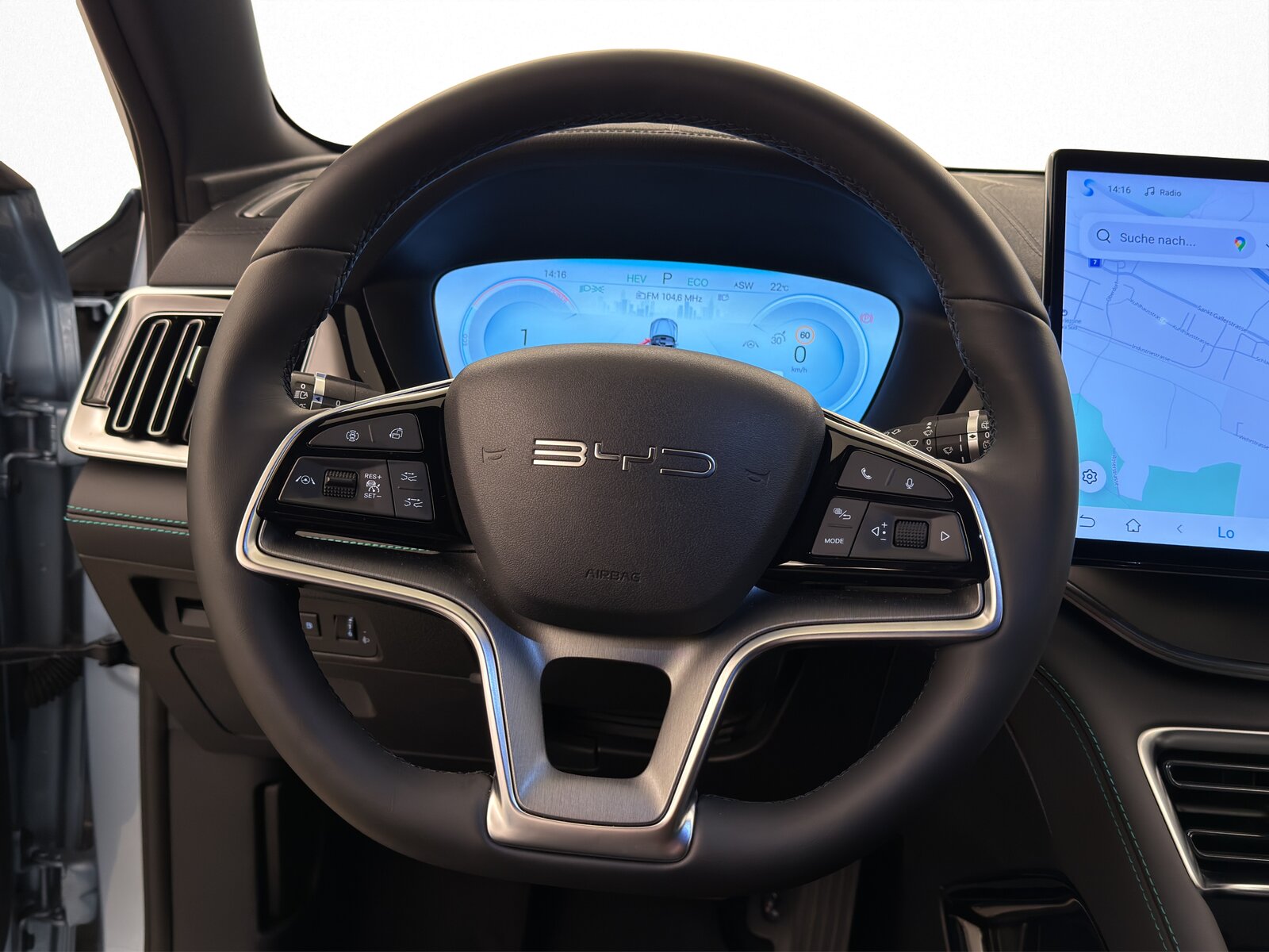 BYD Seal U DM-i Design AWD, Plug-in-Hybrid Petrol/Electric, Second hand / Used, Automatic - 7