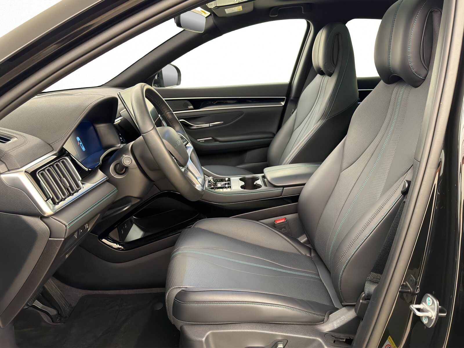BYD Seal U DM-i Design AWD, Plug-in-Hybrid Benzina/Elettrica, Occasioni / Usate, Automatico - 6