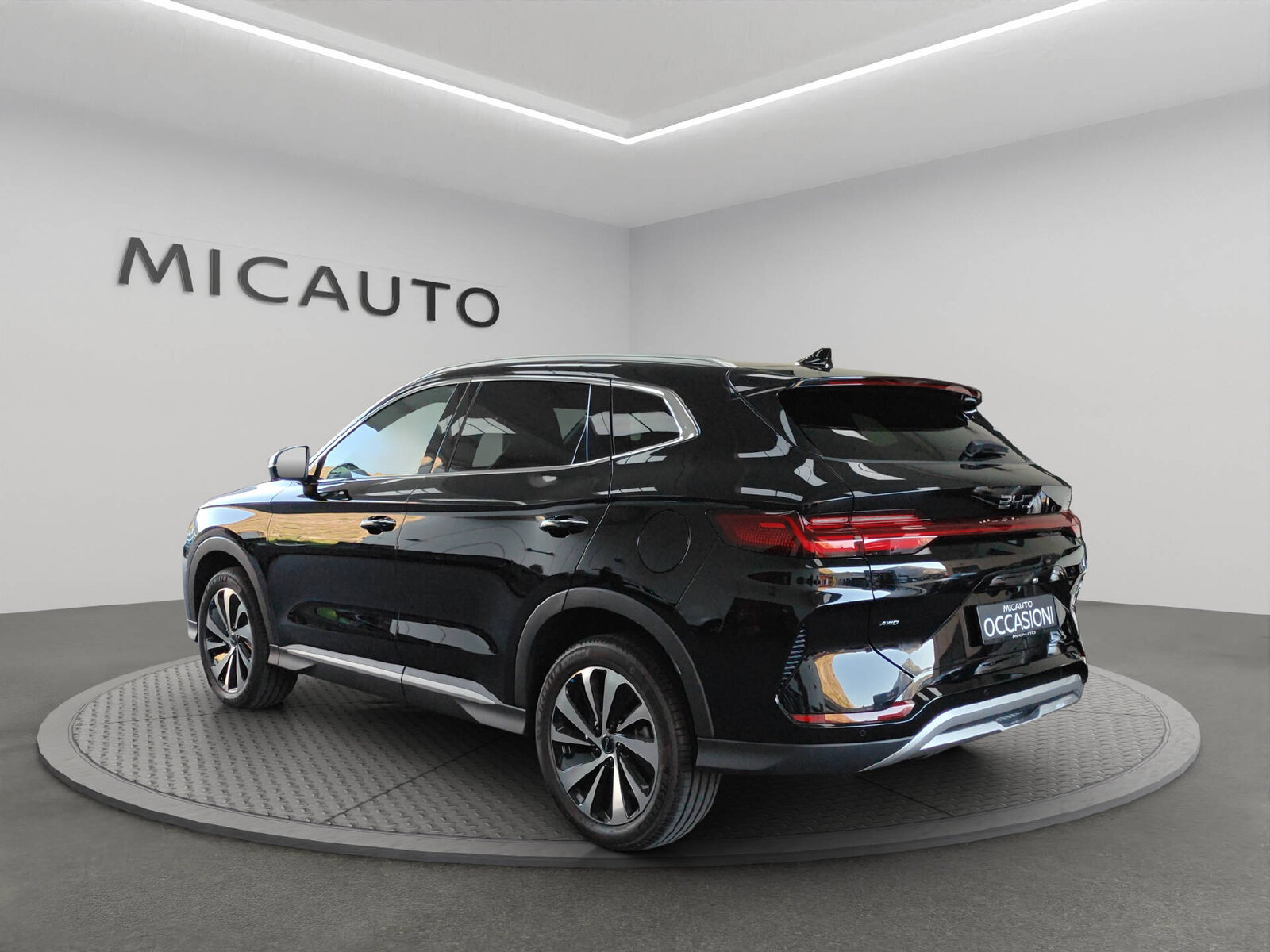 BYD Seal U DM-i Design AWD, Plug-in-Hybrid Benzina/Elettrica, Occasioni / Usate, Automatico - 3