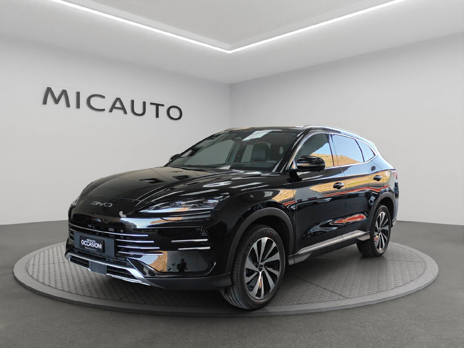 BYD Seal U DM-i Design AWD, Plug-in-Hybrid Benzina/Elettrica, Occasioni / Usate, Automatico - 4