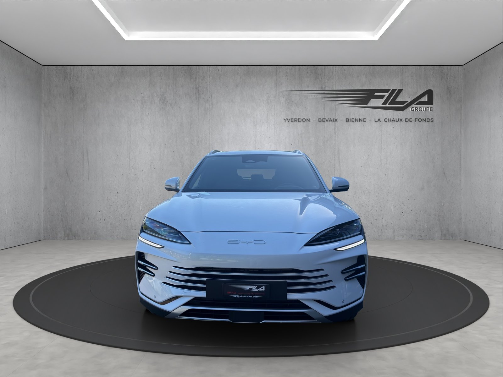 BYD Seal U DM-i Design AWD, Plug-in-Hybrid Benzin/Elektro, Vorführwagen, Automatik - 3