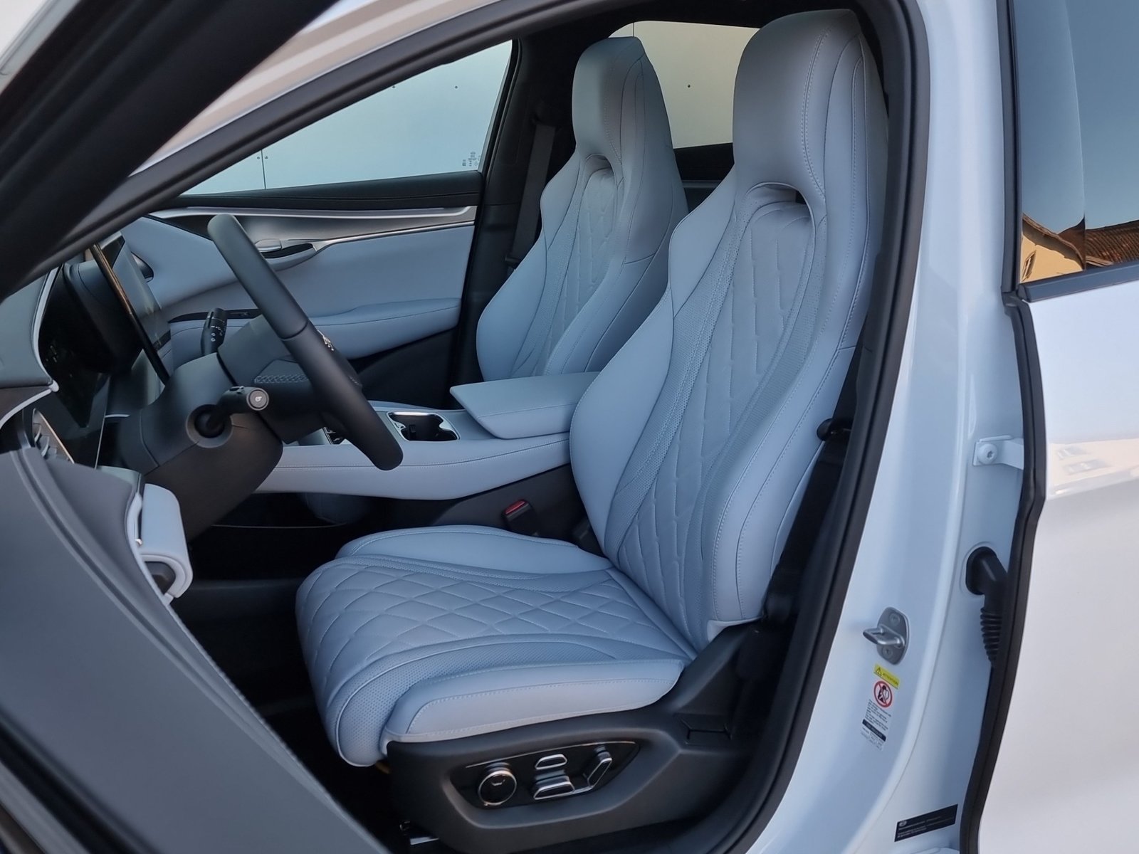 BYD Sealion 7 Excellence AWD, Elektro, Neuwagen, Automatik - 6