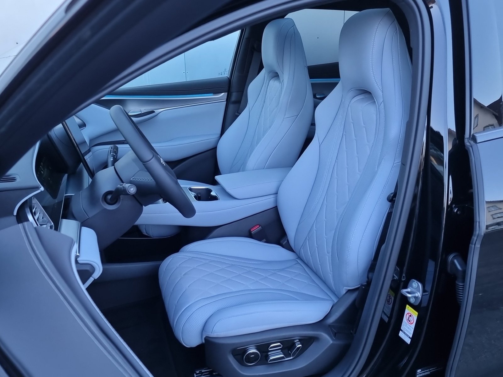 BYD Sealion 7 Excellence AWD, Elektro, Neuwagen, Automatik - 6