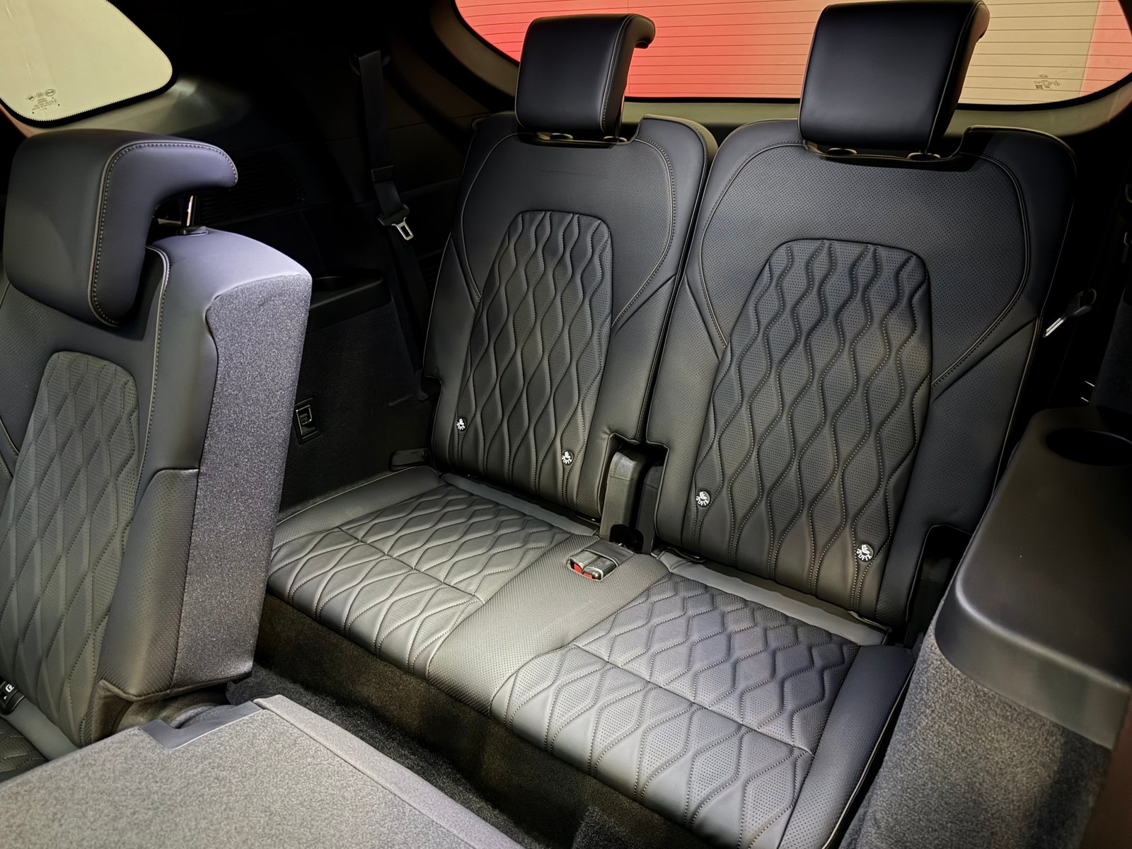 BYD TANG FLAGSHIP 7 Pl. 4x4, Elektro, Neuwagen, Automatik - 7