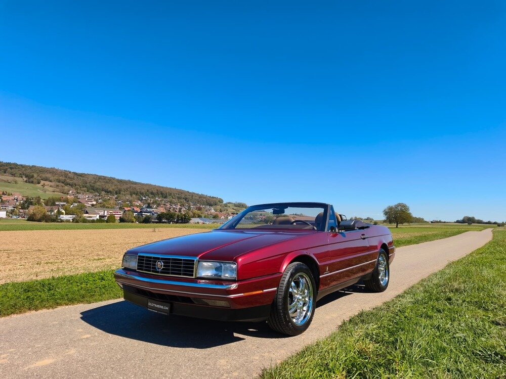 CADILLAC Allanté