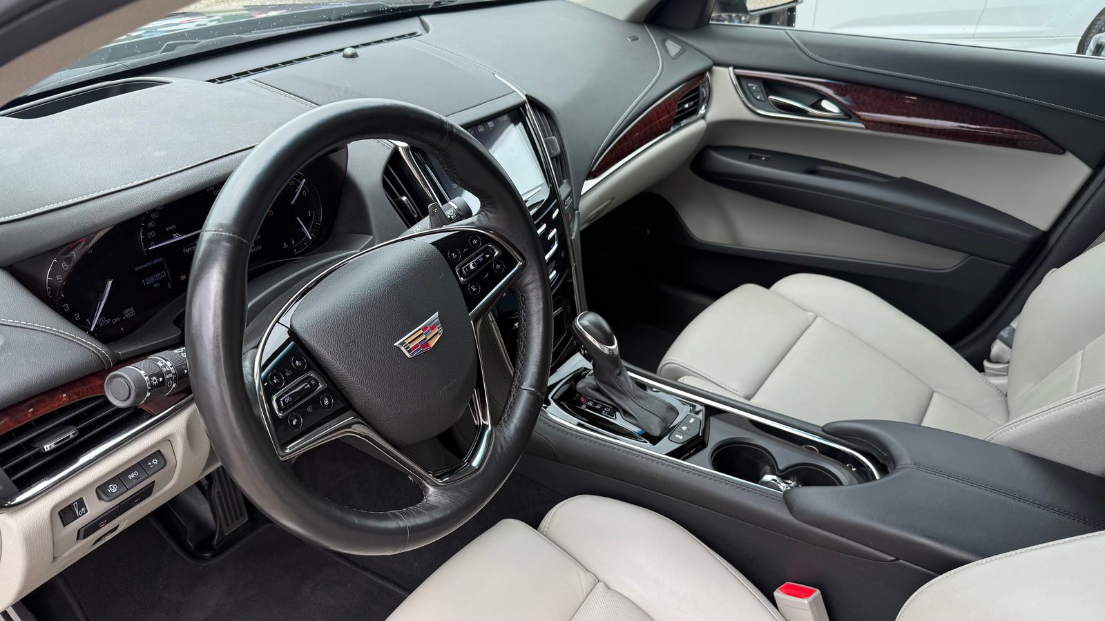 CADILLAC ATS Sedan 2.0 Turbo Premium AWD Automatic, Benzin, Occasion / Gebraucht, Automatik - 2