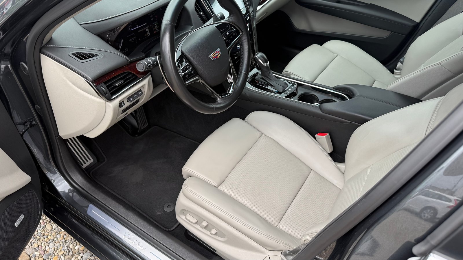 CADILLAC ATS Sedan 2.0 Turbo Premium AWD Automatic, Benzin, Occasion / Gebraucht, Automatik - 4