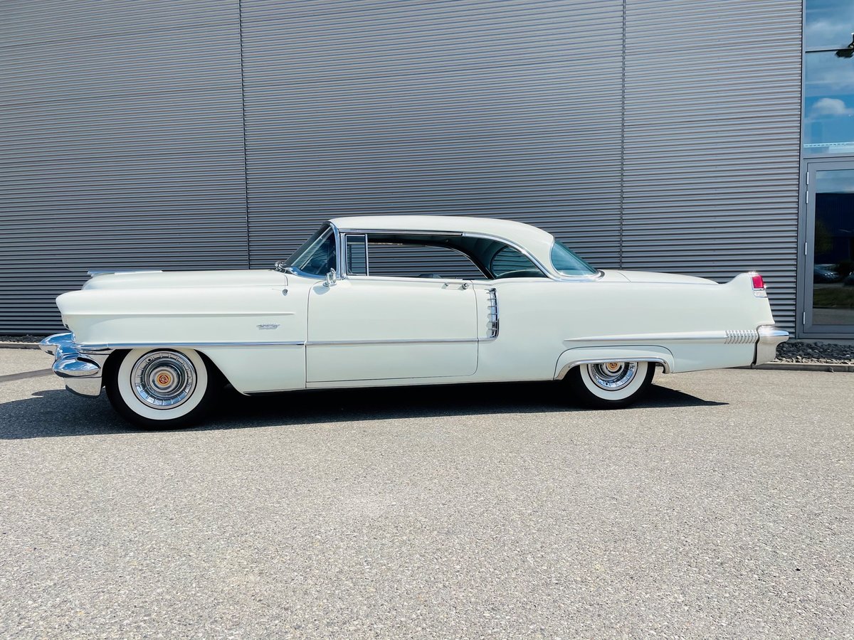 CADILLAC Coupé 6.0L V8, Benzin, Occasion / Gebraucht, Automatik - 6