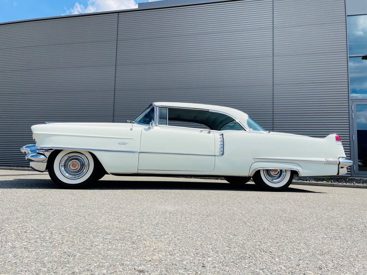 CADILLAC Coupé 6.0L V8, Benzin, Occasion / Gebraucht, Automatik - 7