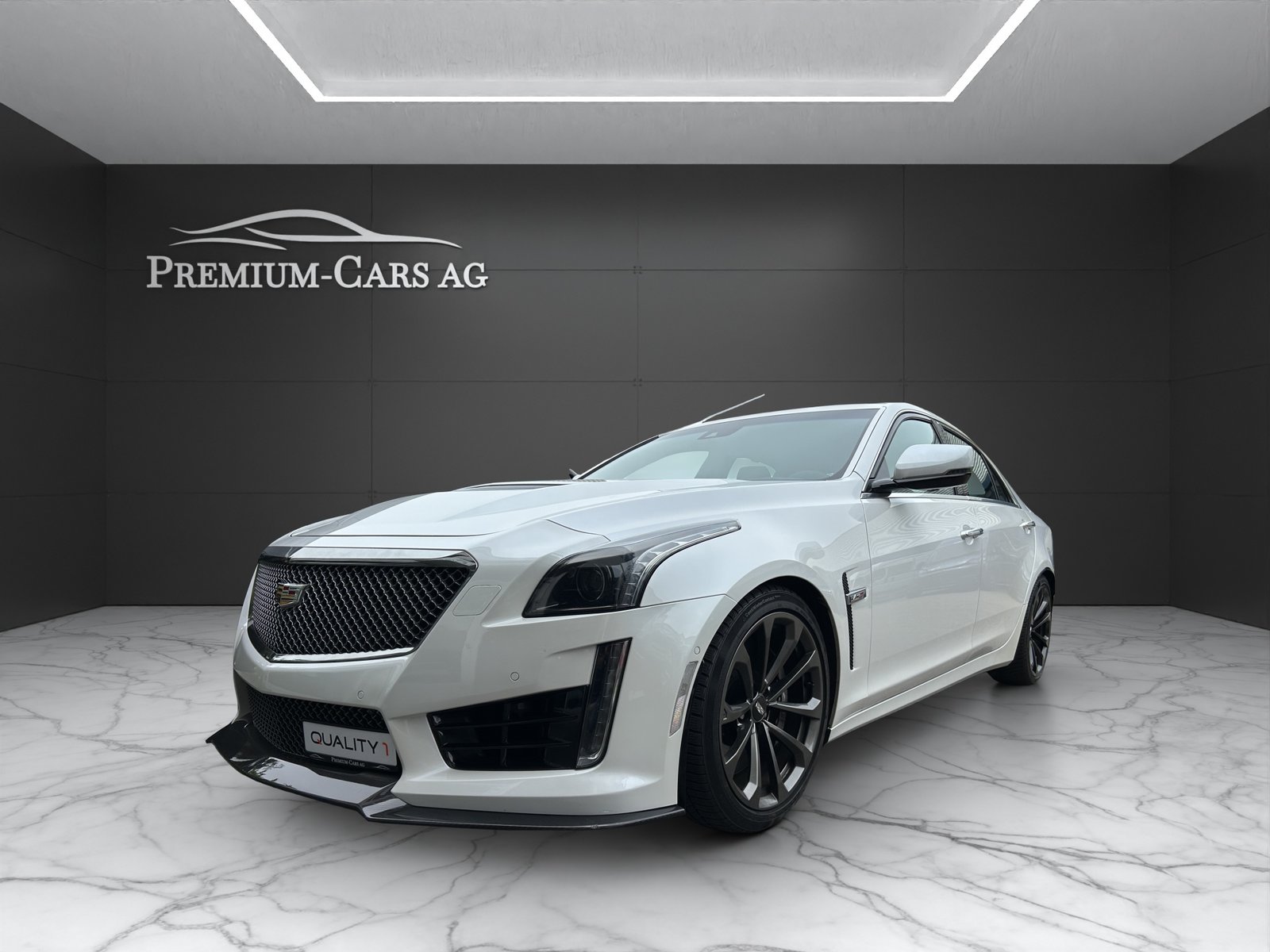 CADILLAC CTS-V Sedan 6.2 Supercharged Automatic, Benzin, Occasion / Gebraucht, Automatik - 2
