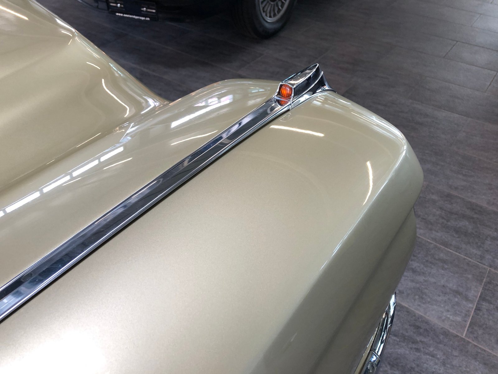 CADILLAC DEVILLE COUPE 6.4-V8, Petrol, Classic, Automatic - 3