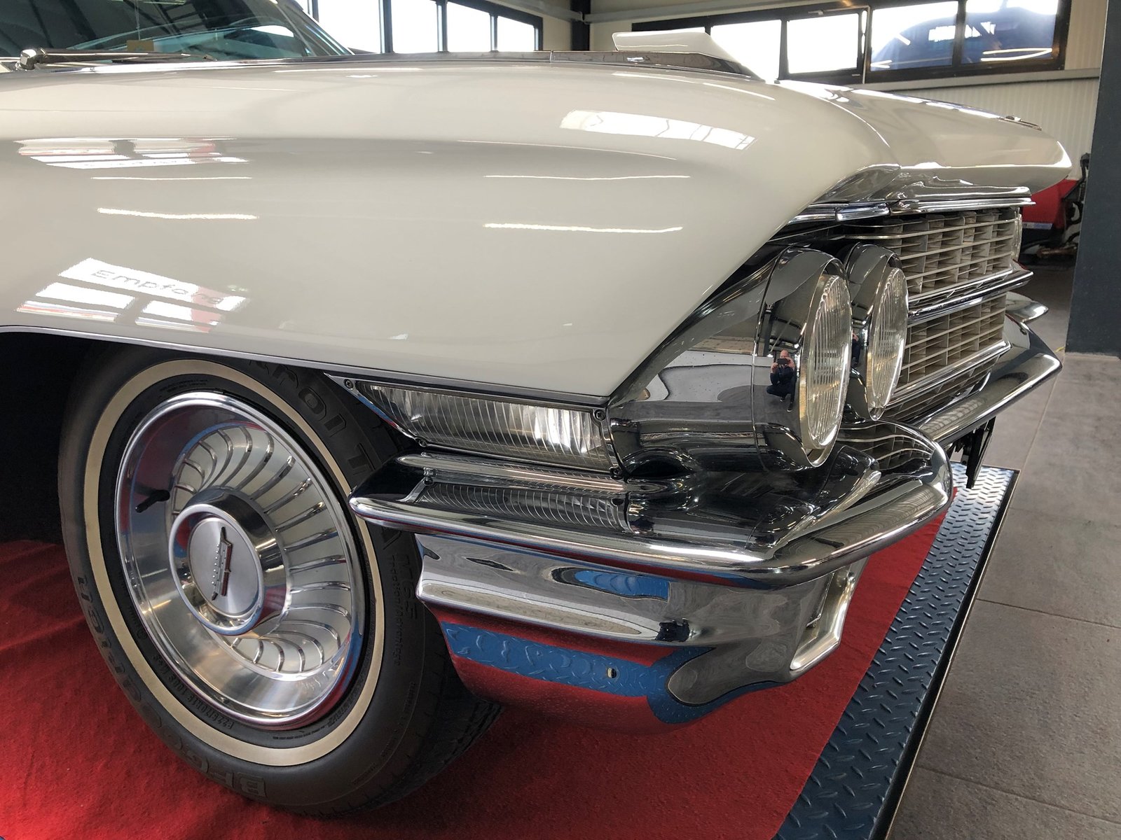 CADILLAC DEVILLE COUPE 6.4-V8, Petrol, Classic, Automatic - 2
