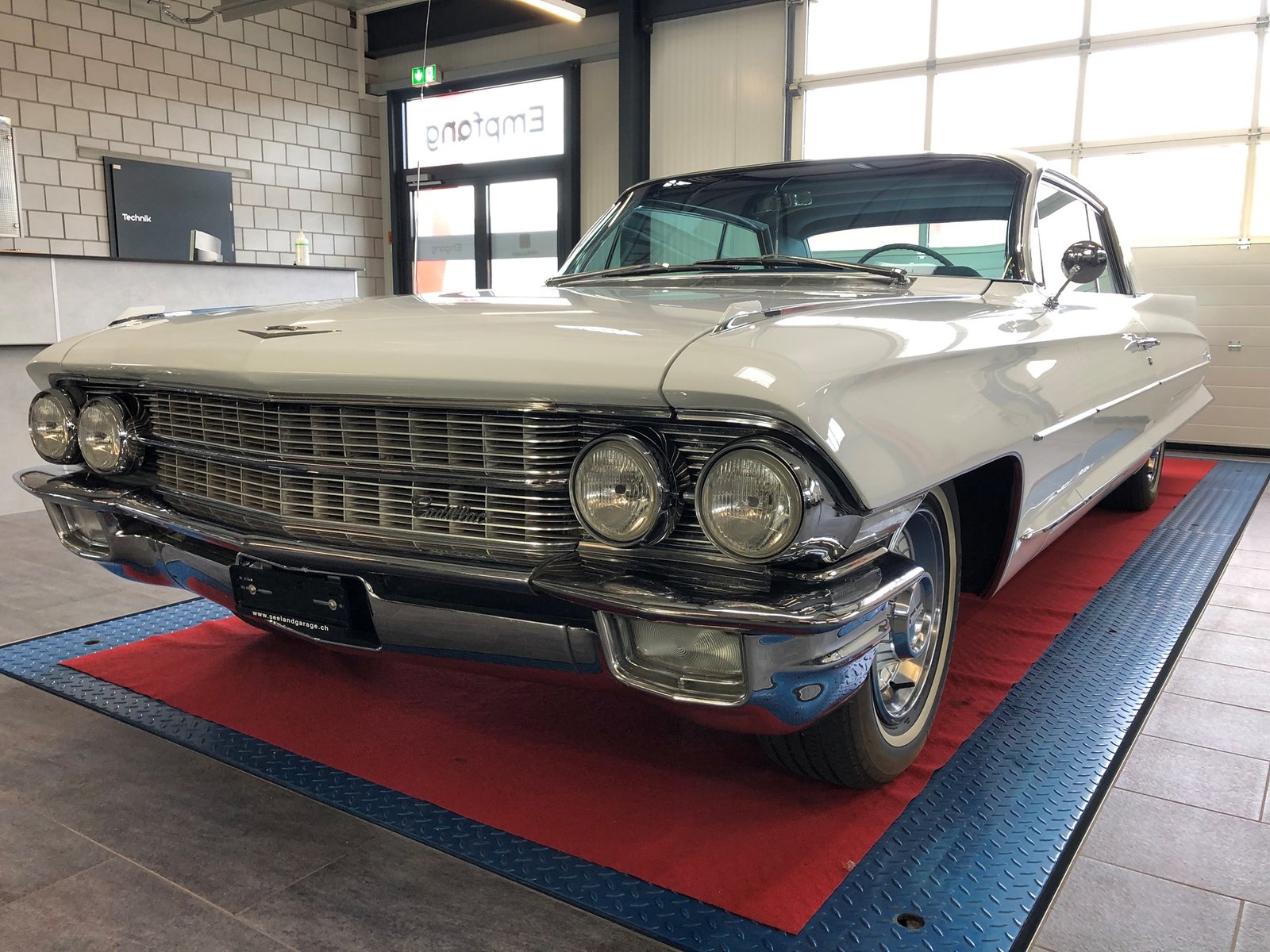 CADILLAC DEVILLE COUPE 6.4-V8, Petrol, Classic, Automatic - 5